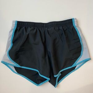 Nike kids shorts size m